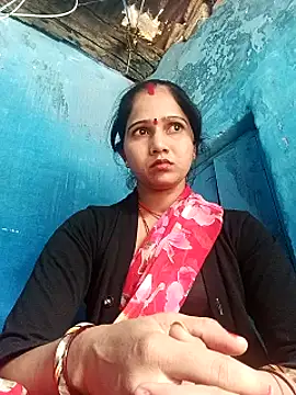 Jooli xx online show from March 15, 2026, 3:46 am