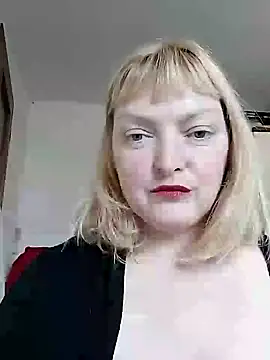 Snapshot of LiluLiluLilu chatting on September 23, 2025, 7:59 am LiluLiluLilu online show from September 23, 2025, 7:59 am