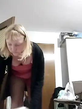 Snapshot of LiluLiluLilu chatting on September 23, 2025, 8:16 pm LiluLiluLilu online show from September 23, 2025, 8:16 pm