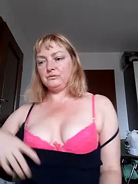 Snapshot of LiluLiluLilu chatting on September 29, 2025, 6:42 am LiluLiluLilu online show from September 29, 2025, 6:42 am