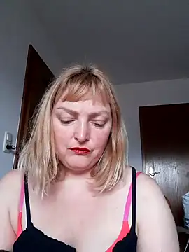 Snapshot of LiluLiluLilu chatting on October 2, 2025, 4:21 pm LiluLiluLilu online show from October 2, 2025, 4:21 pm