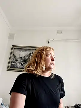 Snapshot of LiluLiluLilu chatting on September 12, 2025, 6:13 am LiluLiluLilu online show from September 12, 2025, 6:13 am