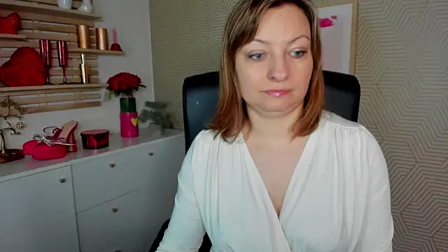 angelaSamt online show from March 26, 2026, 6:33 am