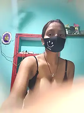 posewith online show from October 16, 2025, 8:55 am