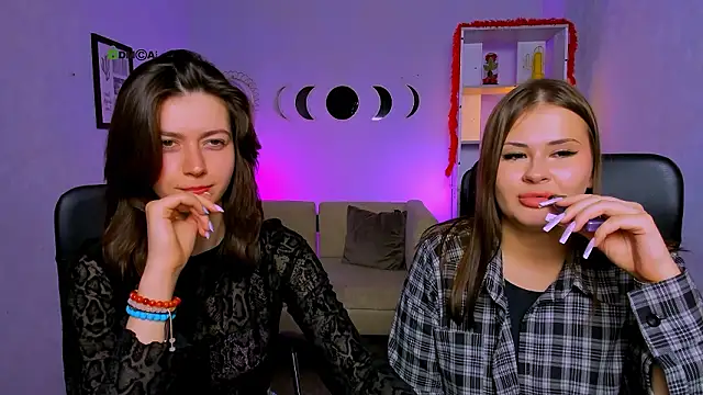 kitniss dreamy online show from March 29, 2026, 1:40 am