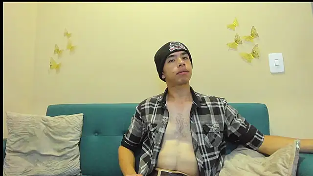 Snapshot of Muscle_Scott chatting on September 28, 2025, 12:12 pm Muscle Scott online show from September 28, 2025, 12:12 pm