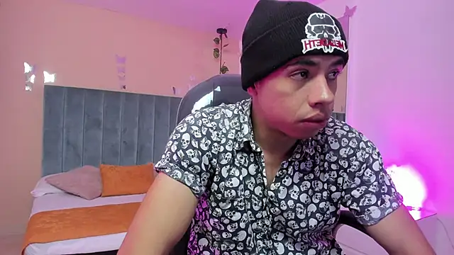 Snapshot of Muscle_Scott chatting on December 3, 2025, 12:37 pm Muscle Scott online show from December 3, 2025, 12:37 pm