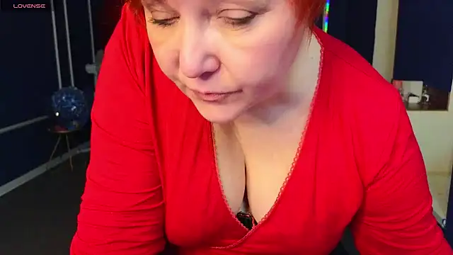 Kira Kenett online show from April 20, 2026, 5:25 pm