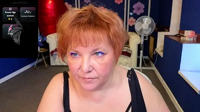 Snapshot of Kira_Kenett chatting on May 20, 2026, 3:47 am Kira Kenett online show from May 20, 2026, 3:47 am
