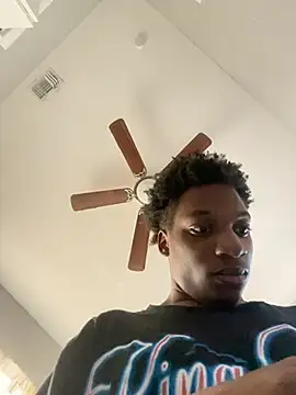 Snapshot of dmmeformerch chatting on March 3, 2026, 5:53 pm dmmeformerch online show from March 3, 2026, 5:53 pm