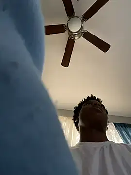 Snapshot of dmmeformerch chatting on February 27, 2026, 5:46 pm dmmeformerch online show from February 27, 2026, 5:46 pm