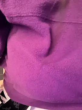 sexy7883 online show from February 13, 2026, 8:09 pm