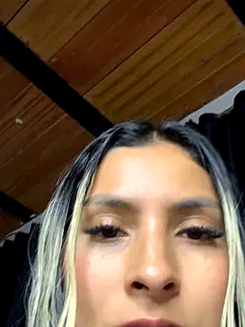 Snapshot of Berta_arevalo_blsd chatting on November 20, 2025, 6:03 am Berta arevalo blsd online show from November 20, 2025, 6:03 am