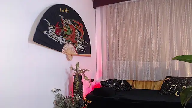 Snapshot of Ellyuwuw chatting on April 8, 2026, 2:35 am Ellyuwuw online show from April 8, 2026, 2:35 am