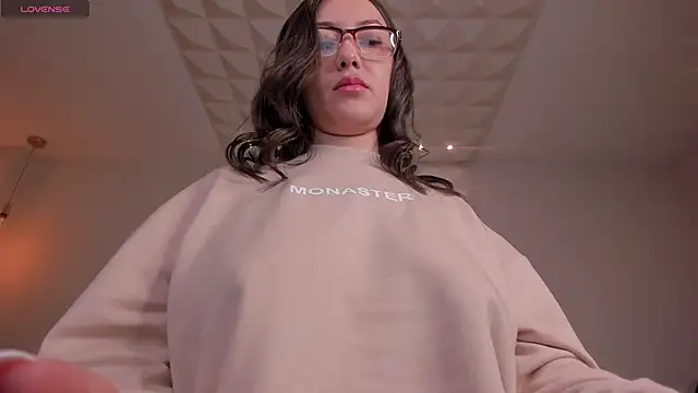 Snapshot of AnnaHoffman_ chatting on September 21, 2025, 11:48 am AnnaHoffman  online show from September 21, 2025, 11:48 am