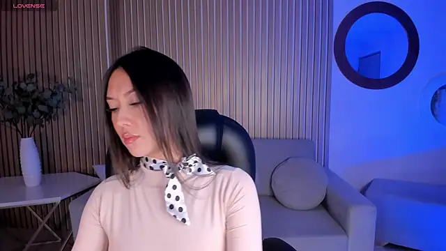 Snapshot of AnnaHoffman_ chatting on October 17, 2025, 7:15 pm AnnaHoffman  online show from October 17, 2025, 7:15 pm