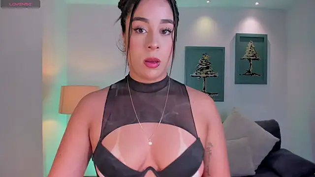 SussyBellX online show from December 16, 2025, 9:41 pm