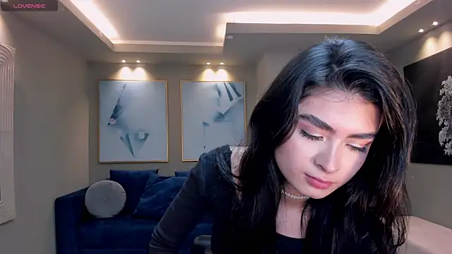 Snapshot of LucyWeiss_ chatting on September 23, 2025, 7:32 pm LucyWeiss online show from September 23, 2025, 7:32 pm