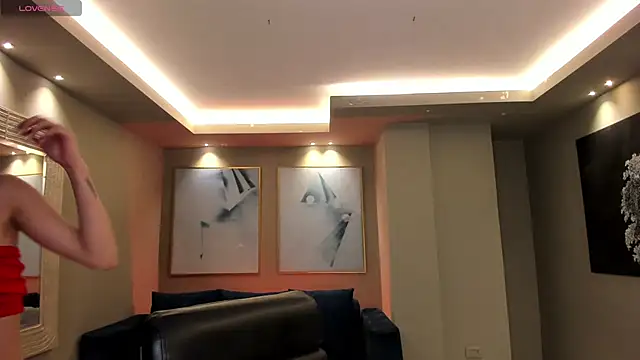 Snapshot of LaurentConnor chatting on December 2, 2025, 2:34 am LaurentConnor online show from December 2, 2025, 2:34 am