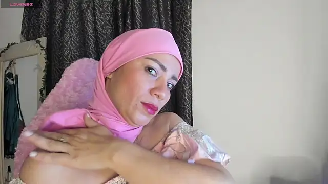 dalila kemur online show from July 25, 2026, 1:28 pm