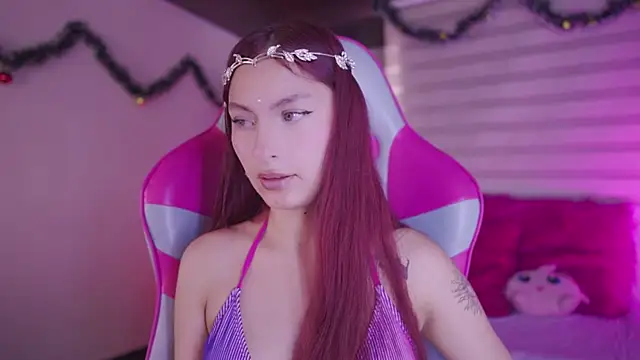 Snapshot of Rebecah_1 chatting on December 14, 2025, 1:39 pm Rebecah 1 online show from December 14, 2025, 1:39 pm