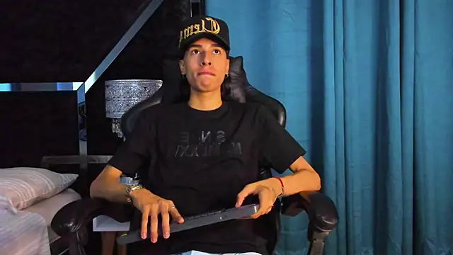 parker joss1 online show from September 12, 2025, 2:55 am