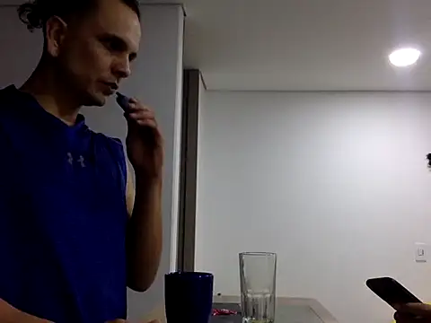 KianxxTeach online show from October 16, 2025, 2:09 am