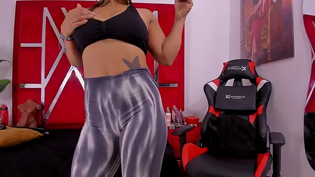 Snapshot of vennusasm1 chatting on November 28, 2025, 8:53 pm vennusasm1 online show from November 28, 2025, 8:53 pm