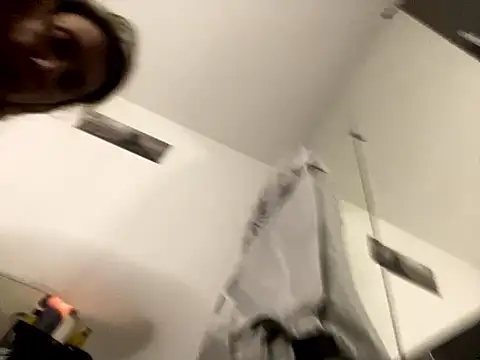 Snapshot of dreamgt chatting on October 4, 2025, 12:01 am dreamgt online show from October 4, 2025, 12:01 am