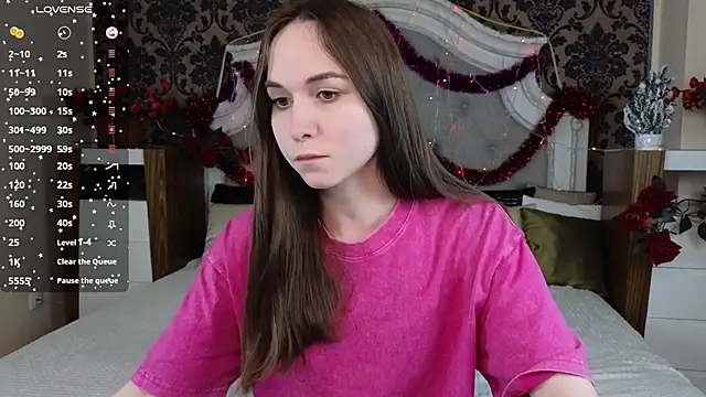 Angeel Kate online show from December 18, 2025, 4:39 am