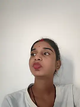 Hot-Soniya2 online show from November 6, 2025, 10:08 am