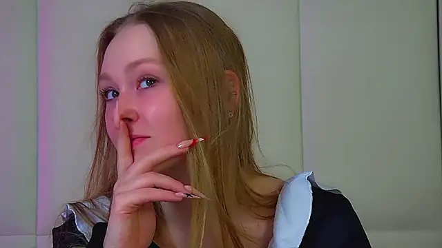 AgataFoxley online show from March 24, 2026, 6:24 am