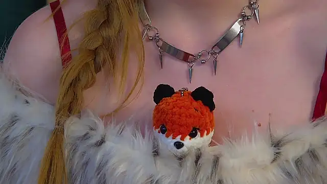 Snapshot of AgataFoxley chatting on December 13, 2025, 8:04 pm AgataFoxley online show from December 13, 2025, 8:04 pm