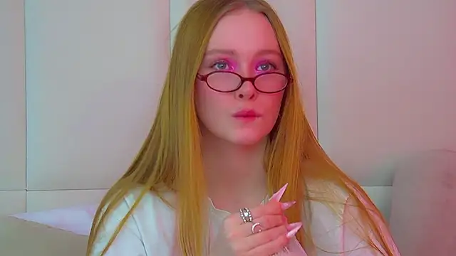 Snapshot of AgataFoxley chatting on November 30, 2025, 6:25 am AgataFoxley online show from November 30, 2025, 6:25 am