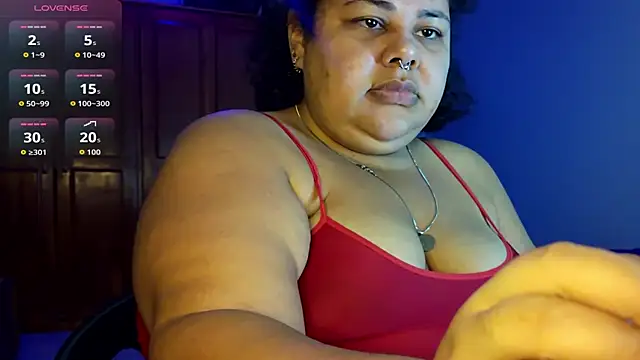 Snapshot of xlatinastar chatting on May 26, 2026, 12:14 pm xlatinastar online show from May 26, 2026, 12:14 pm