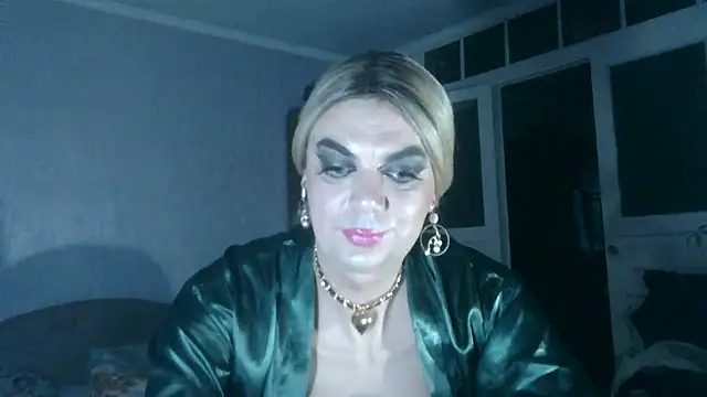 Snapshot of NiraFrost chatting on November 9, 2025, 5:11 am NiraFrost online show from November 9, 2025, 5:11 am