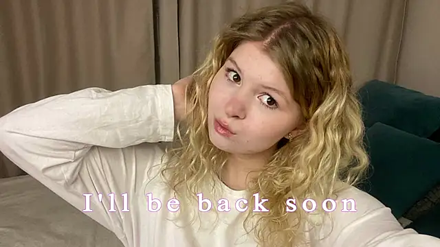 Snapshot of ShontaWasilko chatting on December 13, 2025, 8:04 pm ShontaWasilko online show from December 13, 2025, 8:04 pm