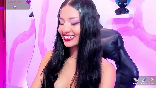 Snapshot of kittyMone_ chatting on September 10, 2025, 4:55 am kittyMone online show from September 10, 2025, 4:55 am