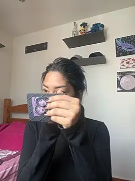 Snapshot of kittyMone_ chatting on September 23, 2025, 4:25 pm kittyMone online show from September 23, 2025, 4:25 pm