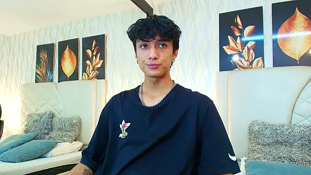 Snapshot of Lean_Portman chatting on November 24, 2025, 9:26 pm Lean Portman online show from November 24, 2025, 9:26 pm