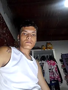 Snapshot of Ale_lux28 chatting on September 11, 2025, 3:28 am Ale lux28 online show from September 11, 2025, 3:28 am