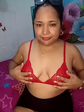 Angelly ricura online show from March 11, 2026, 9:42 pm