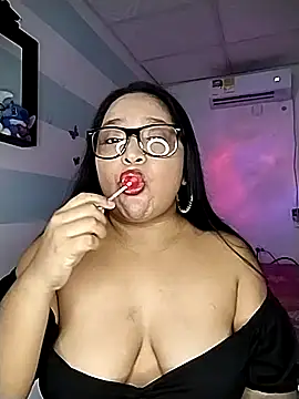 Angelly ricura online show from October 6, 2025, 2:29 pm