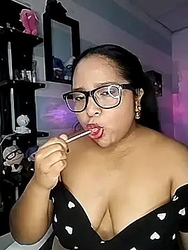 Angelly ricura online show from October 15, 2025, 2:47 pm