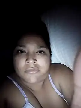 Snapshot of Angelly_ricura chatting on June 3, 2026, 4:46 am Angelly ricura online show from June 3, 2026, 4:46 am