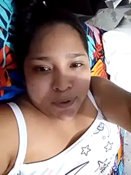 Snapshot of Angelly_ricura chatting on June 6, 2026, 12:27 am Angelly ricura online show from June 6, 2026, 12:27 am