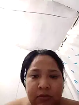 Snapshot of Angelly_ricura chatting on June 12, 2026, 6:00 am Angelly ricura online show from June 12, 2026, 6:00 am