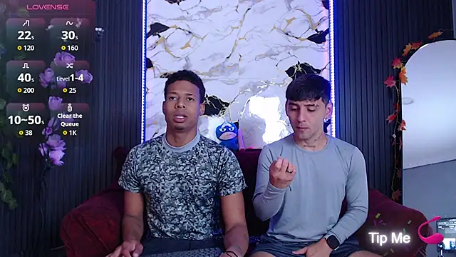 SpicyBoys X online show from November 11, 2025, 11:20 pm