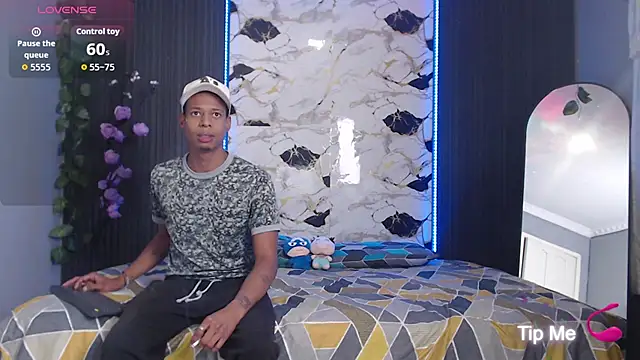 SpicyBoys X online show from September 18, 2025, 10:57 pm