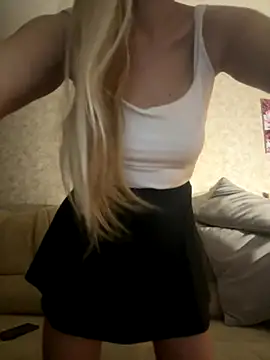 Snapshot of Nikihot__ chatting on October 29, 2025, 11:36 pm Nikihot online show from October 29, 2025, 11:36 pm